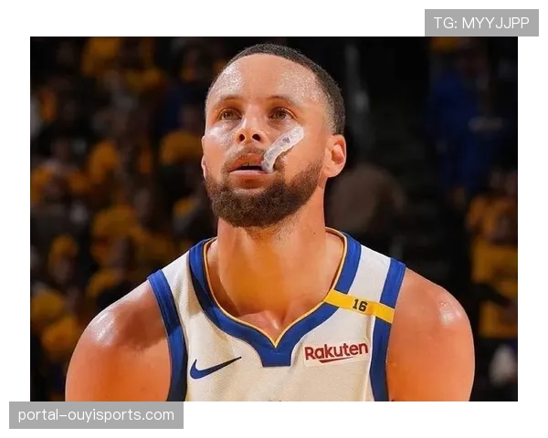 库里右膝酸痛出战成疑，勇士客场迎挑战